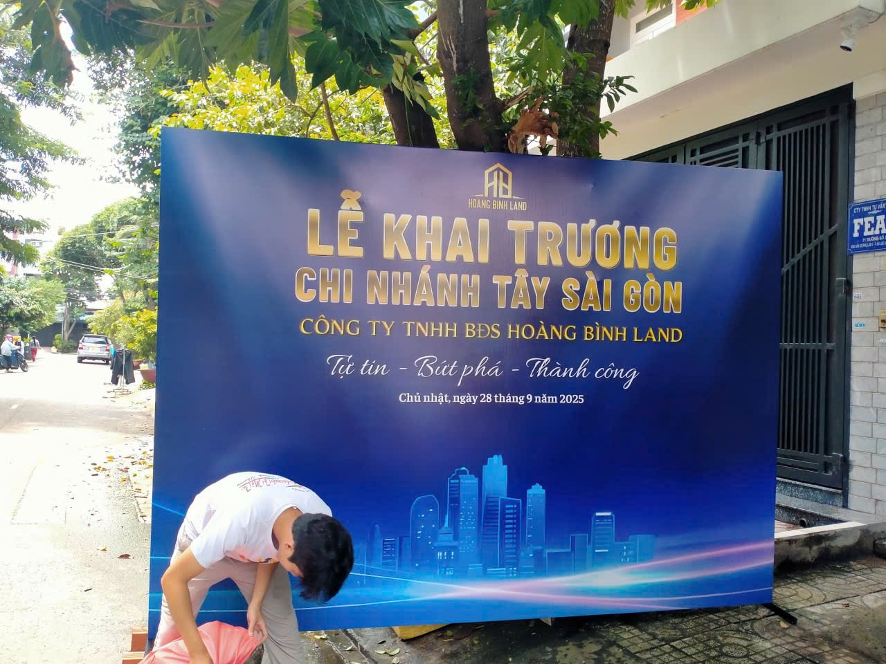 Thi Công Backdrop Trọn Gói Chuyên Nghiệp Tại TpHCM 10 Thi công backdrop khai trương